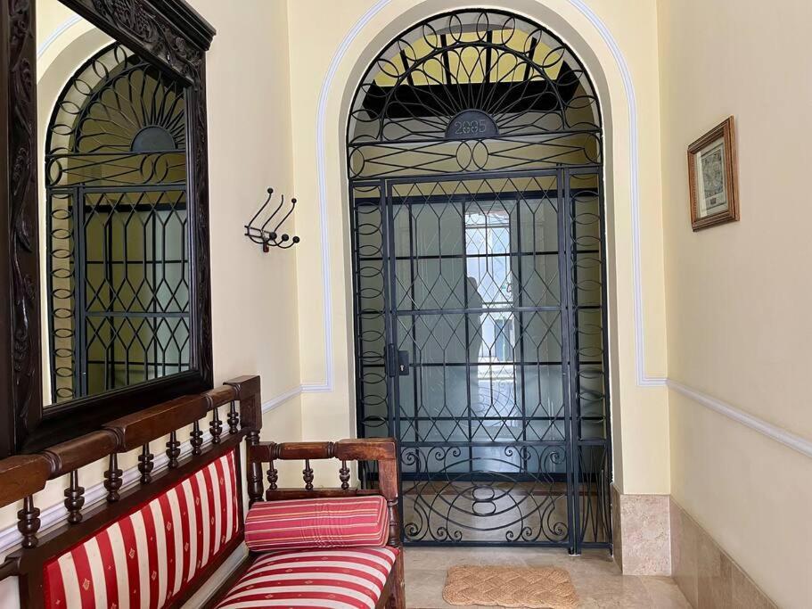 Apartamento Suite Alameda De Hercules Sevilla Dış mekan fotoğraf